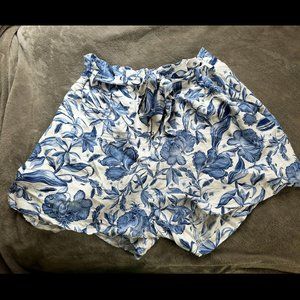 H&M Blue and White Floral High Rise Paperbag Shorts